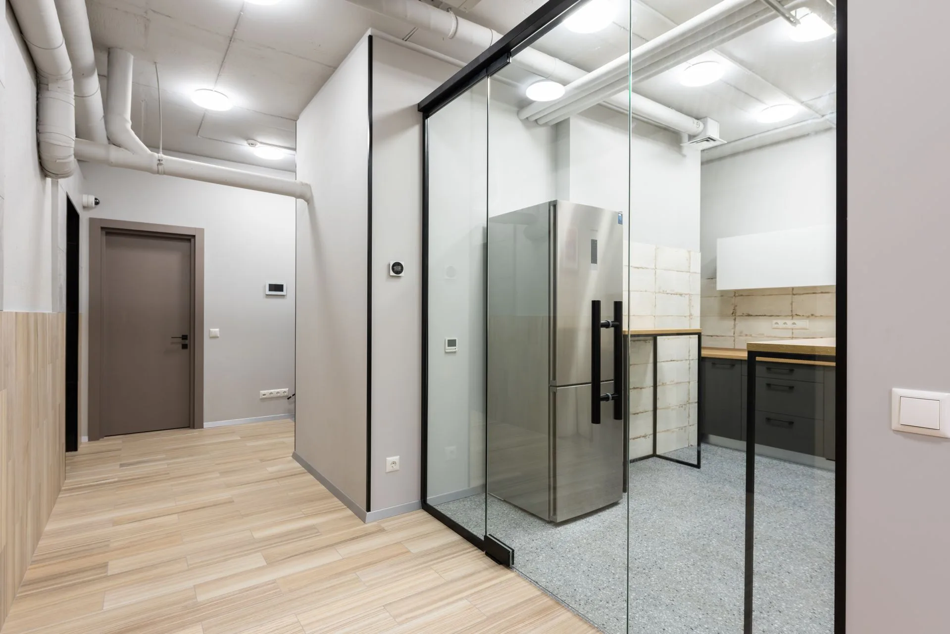 Frameless Glass Partitions